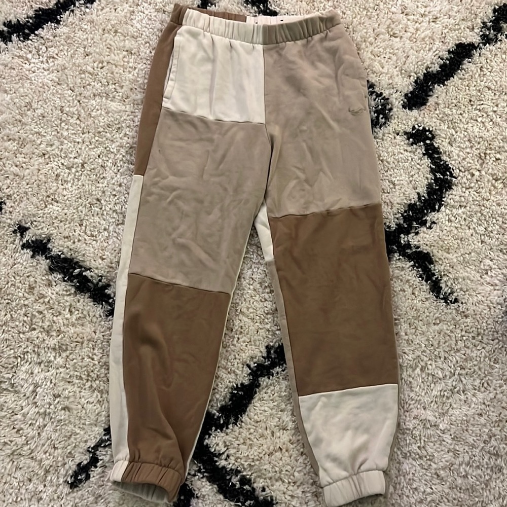 Brown, White, and Light Brown Hollister Sweatpants